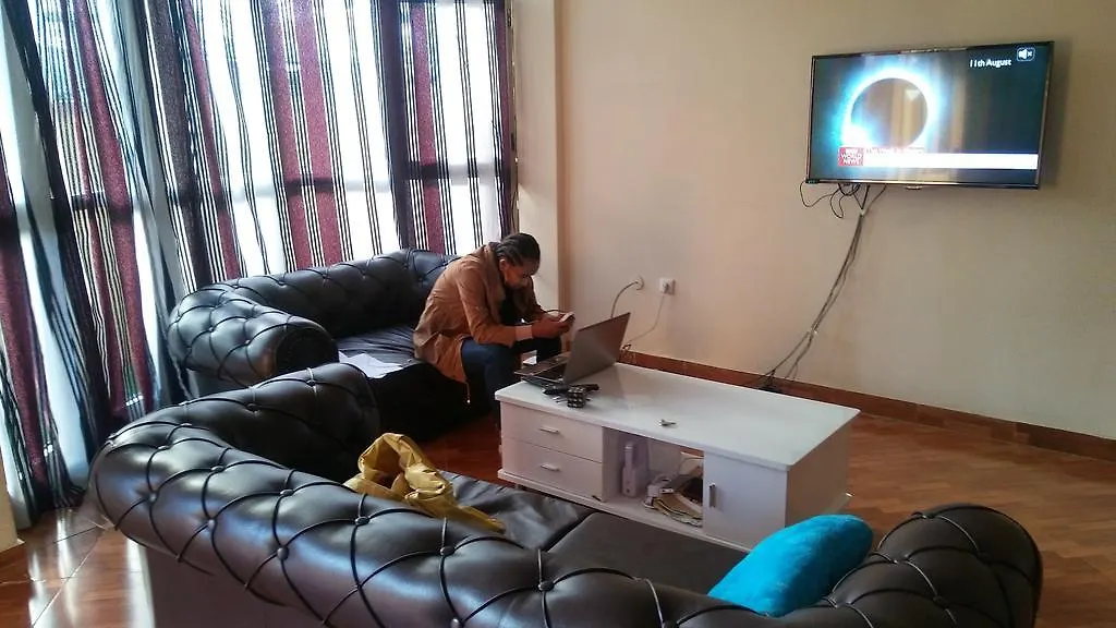 251 Budget Guest House Lege T'afo